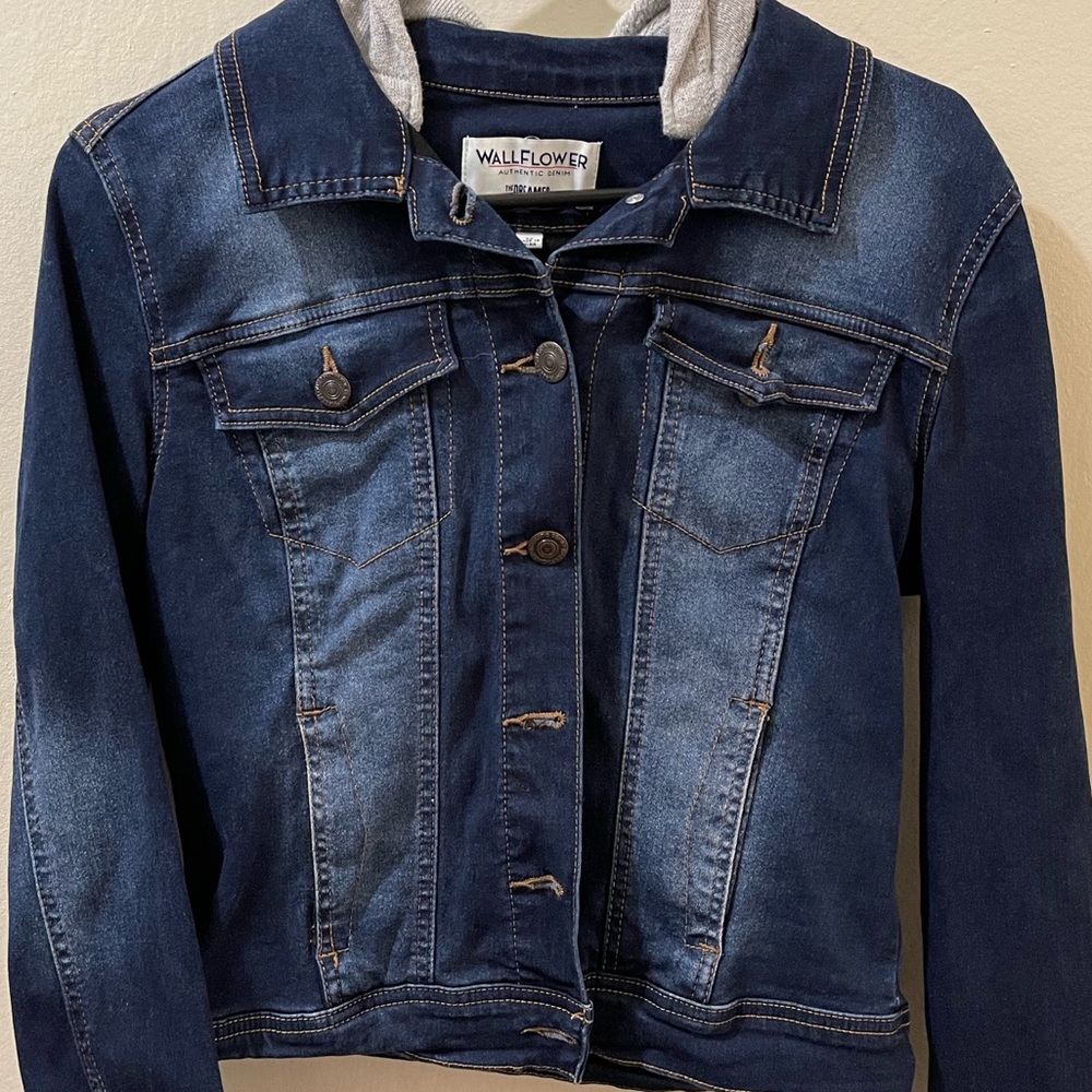 Jean jacket with hoodie
